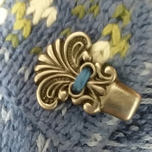 Classic Nordic Alpine Winter Sweater - Picture 7 of 8